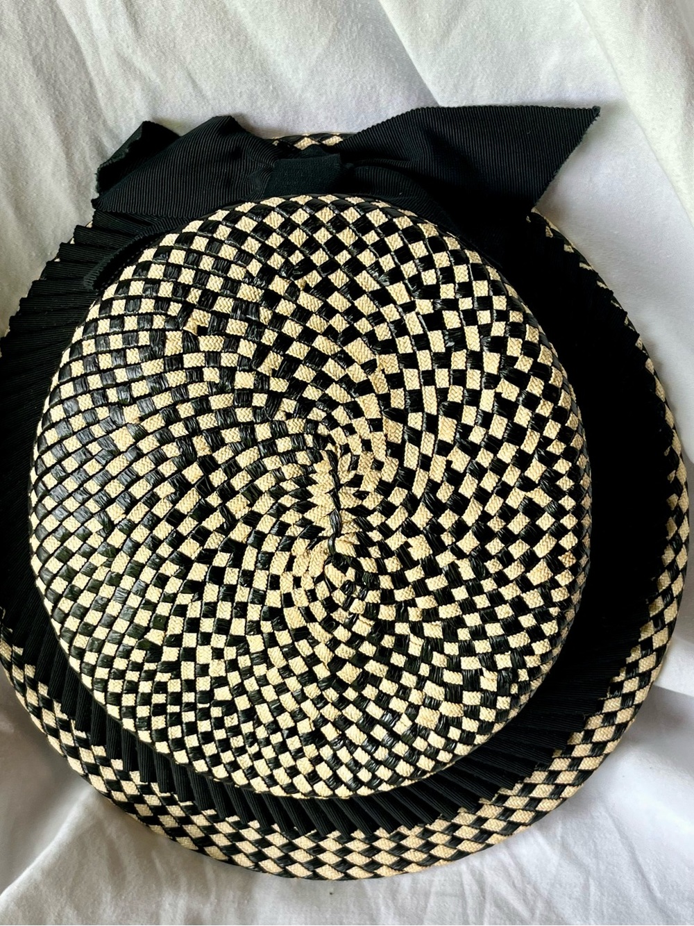 Vintage Black and Natural Woven Straw Hat - Picture 4 of 17